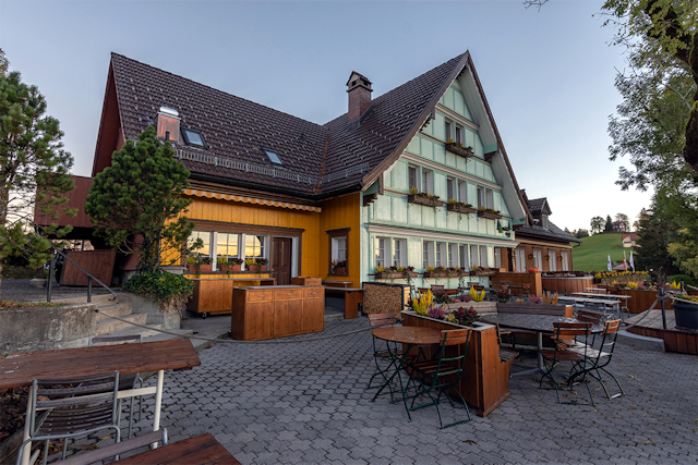 Schnuggebock Restaurant Waldegg